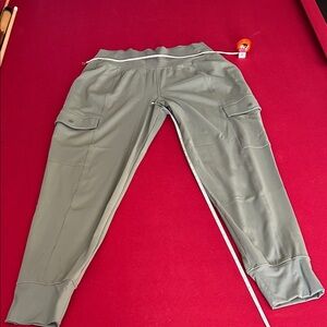 EUC Athleta Sage Green Venice high rise cargo Joggers L tall